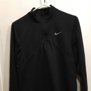 Black Nike 3/4 Sleeve Workout Shirt